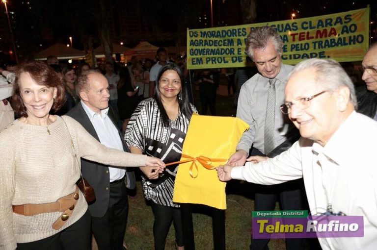 A população de Águas Claras recebeu, na noite desta quarta-feita (29), novos espaços de lazer e convívio entre as famílias da cidade.