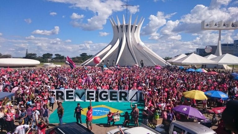 Sexta-feira será de paralisações e protestos em vários pontos do DF