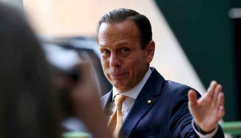 João Doria xinga os bolsonaristas.