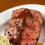 OUTBACK – HERB CRUSTED FILET – CRÉDITO DIVULGAÇÃO