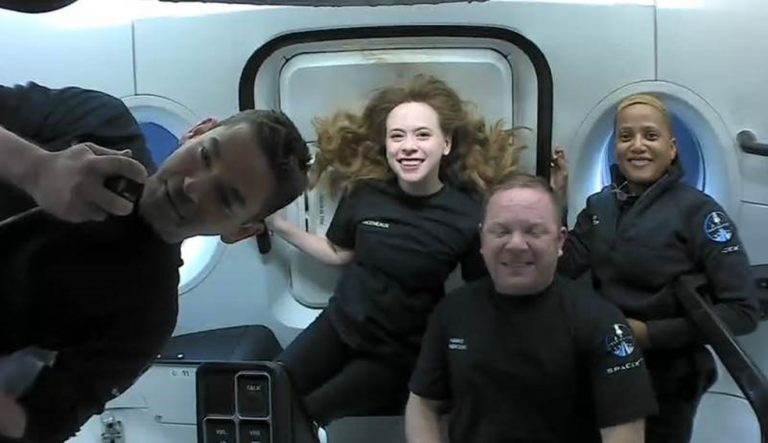 Voo da SpaceX com civis: primeiras fotos dos tripulantes são divulgadas
