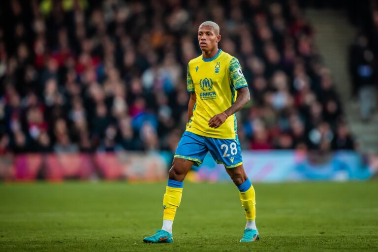 Danilo admite frio na barriga em estreia pelo Nottingham Forest: “Passou um filme na minha cabeça”