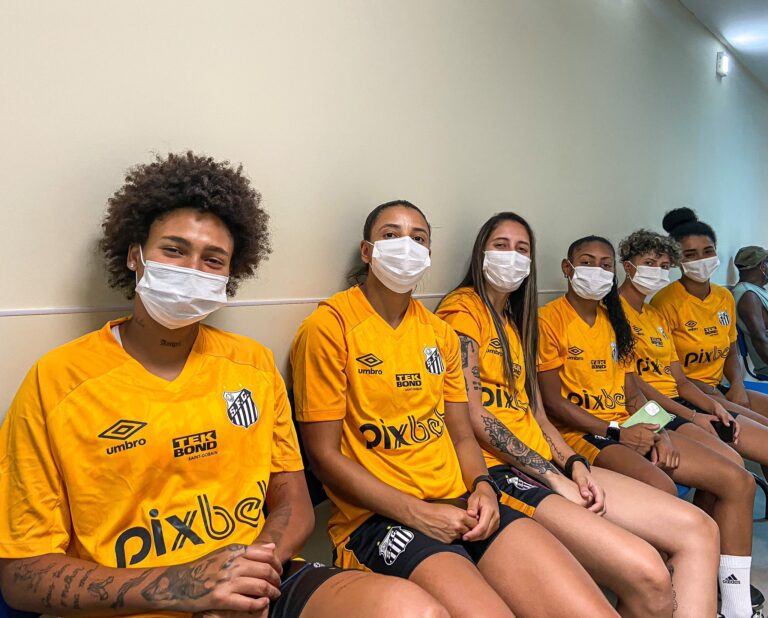 Sereias se reapresentam e passam por exames médicos para começar pré-temporada