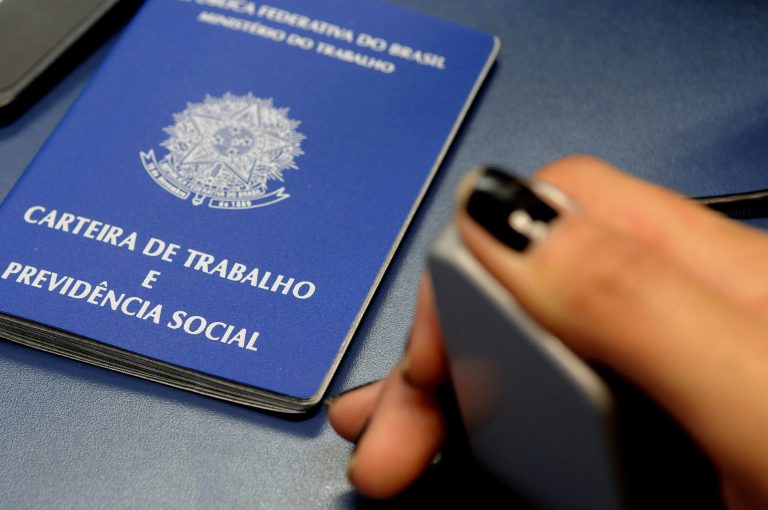 Agências do trabalhador têm 22 profissões com salários acima de R$ 2 mil