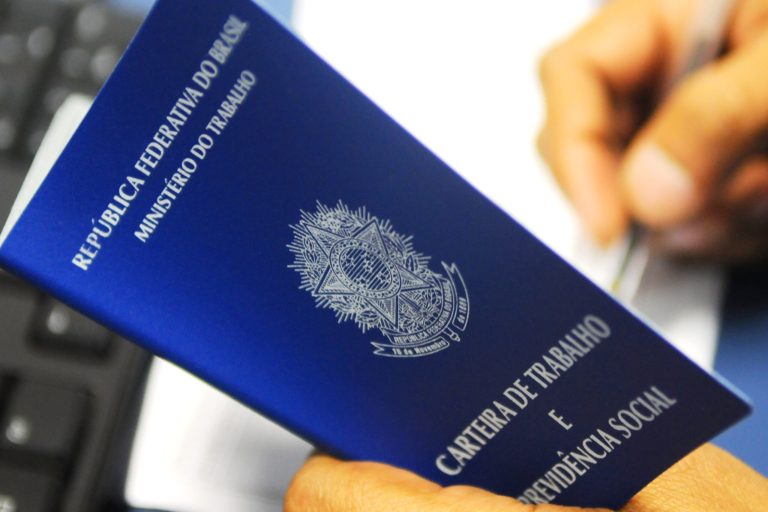 Agências do trabalhador oferecem 251 vagas de emprego nesta quinta (8)