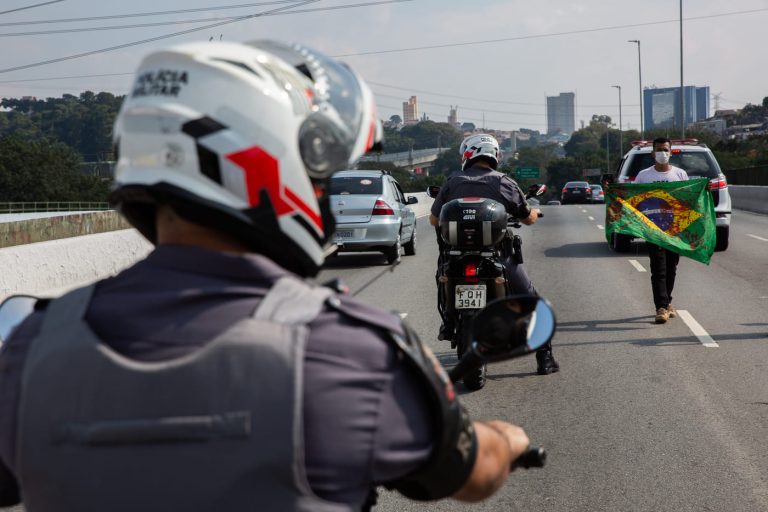 Mortes de crianças e adolescentes por intervenção policial crescem 58% em SP com Tarcísio