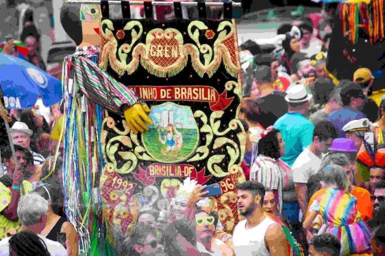 Carnaval do DF teve multidão nas ruas e menos ocorrências policiais