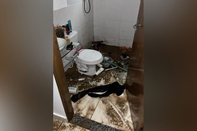 Chuva alaga apartamento e destrói móveis de moradora: “Estou abalada”