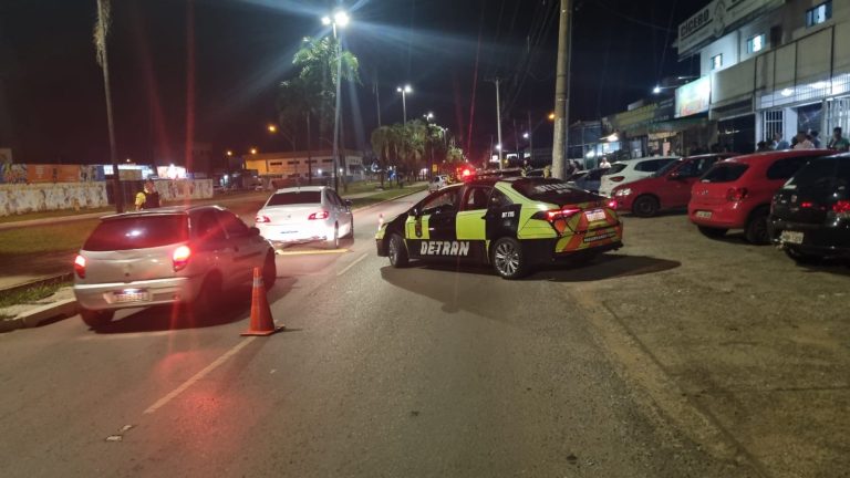 Mais de 60 motoristas são autuados por dirigir sob influência de álcool no fim de semana