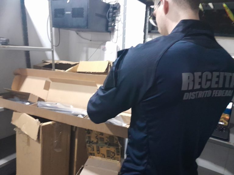 Fiscalização detecta armas de fogo e munições com irregularidades fiscais
