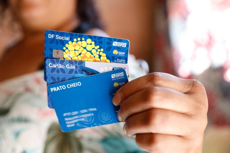 Liberados R$ 40 milhões para pagamento do Cartão Prato Cheio, DF Social e Cartão Gás