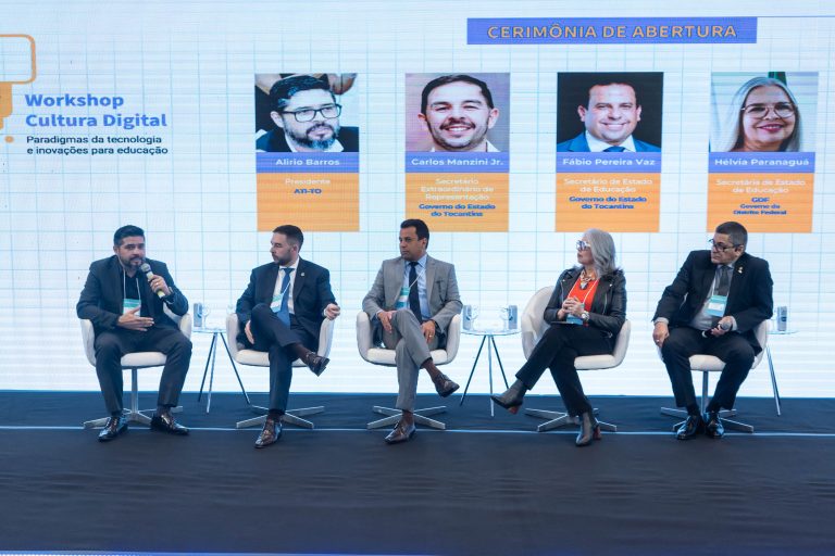 Evento debate uso da tecnologia nas escolas