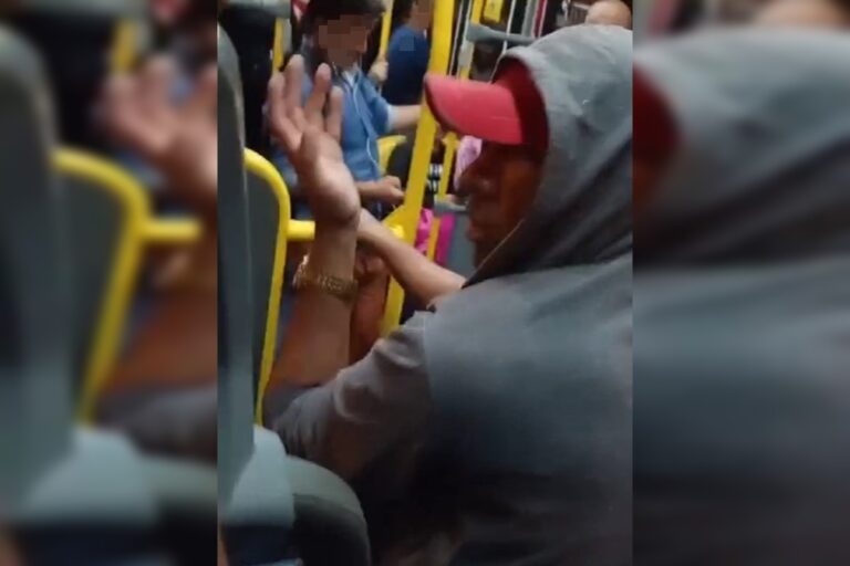 Homem é preso após se esfregar em menina de 14 anos dentro de ônibus