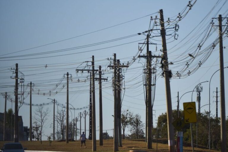 Região do DF ficará sem energia das 10h às 16h nesta sexta. Saiba qual