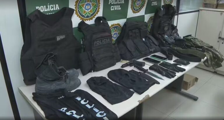 Milicianos usavam colete da PM e dominavam condomínio com mão de ferro
