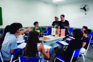 Escola promove história e geografia do DF com jogo de RPG