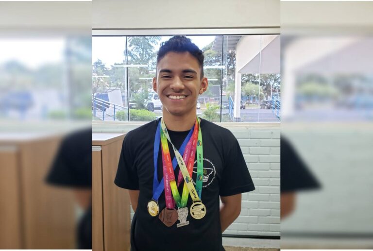 Estudante do DF ganha ouro em olimpíada de matemática