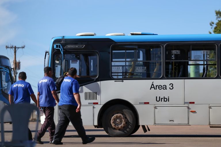 PCDF pede ajuda da população para desvendar caso de ônibus destruídos