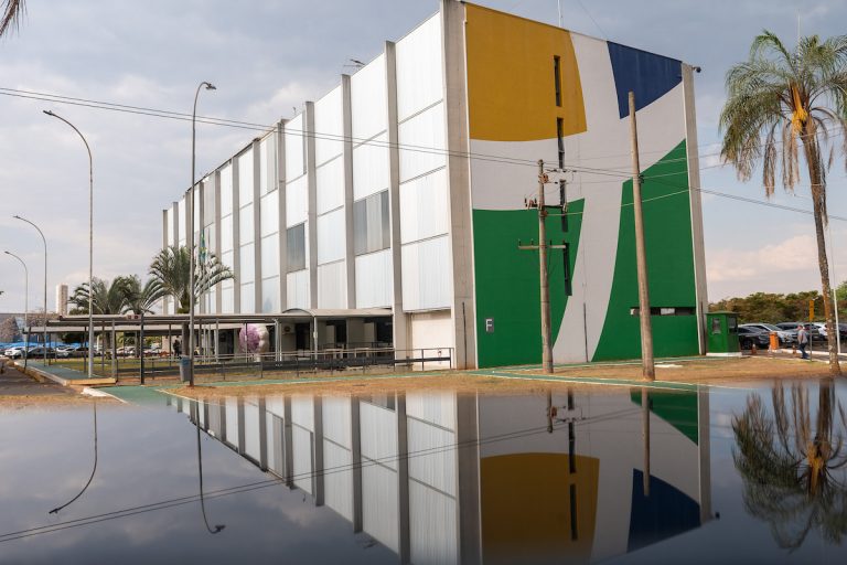 Deputados querem suspender pagamentos a ex-diretores da Terracap