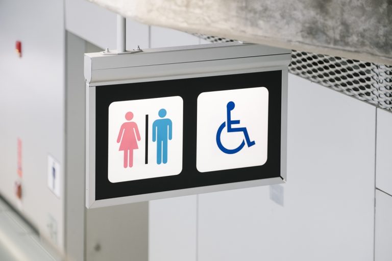 Condomínio de Águas Claras deve liberar banheiro para clientes