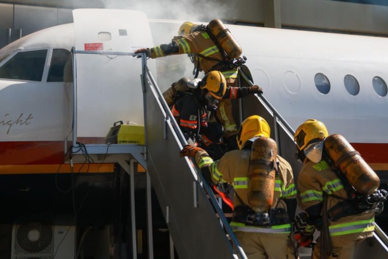 Veja como foi o simulado de queda de avião em área central do DF