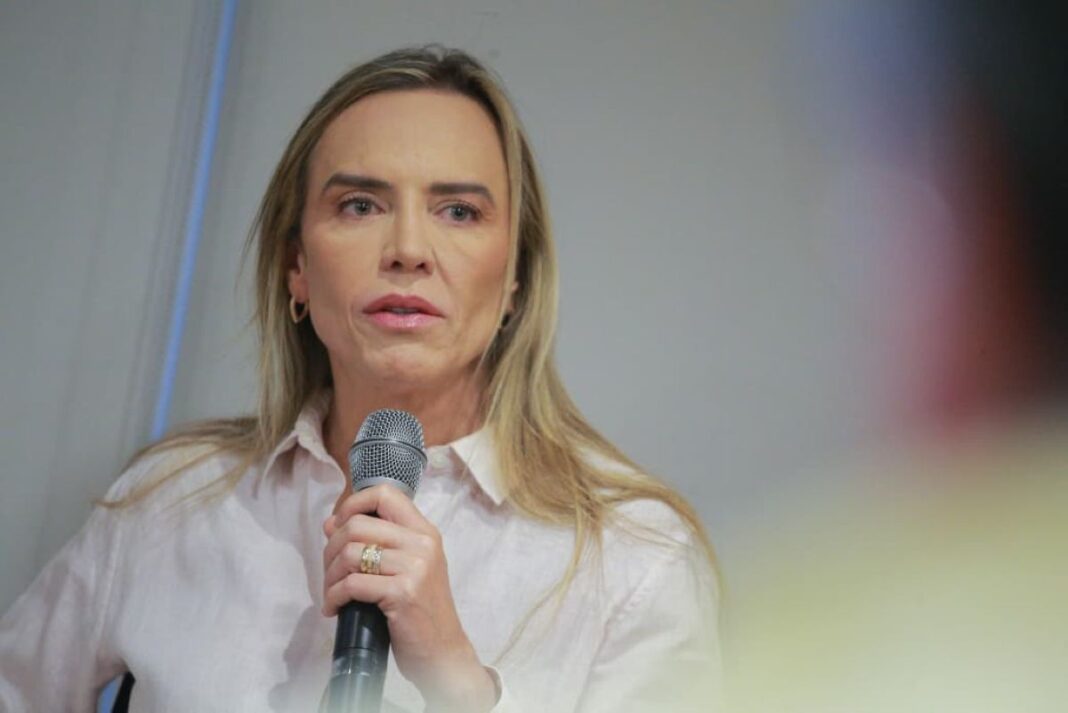 celina-se-reunira-com-investidores-do-emirados-arabes-para-aporte-ao-brb