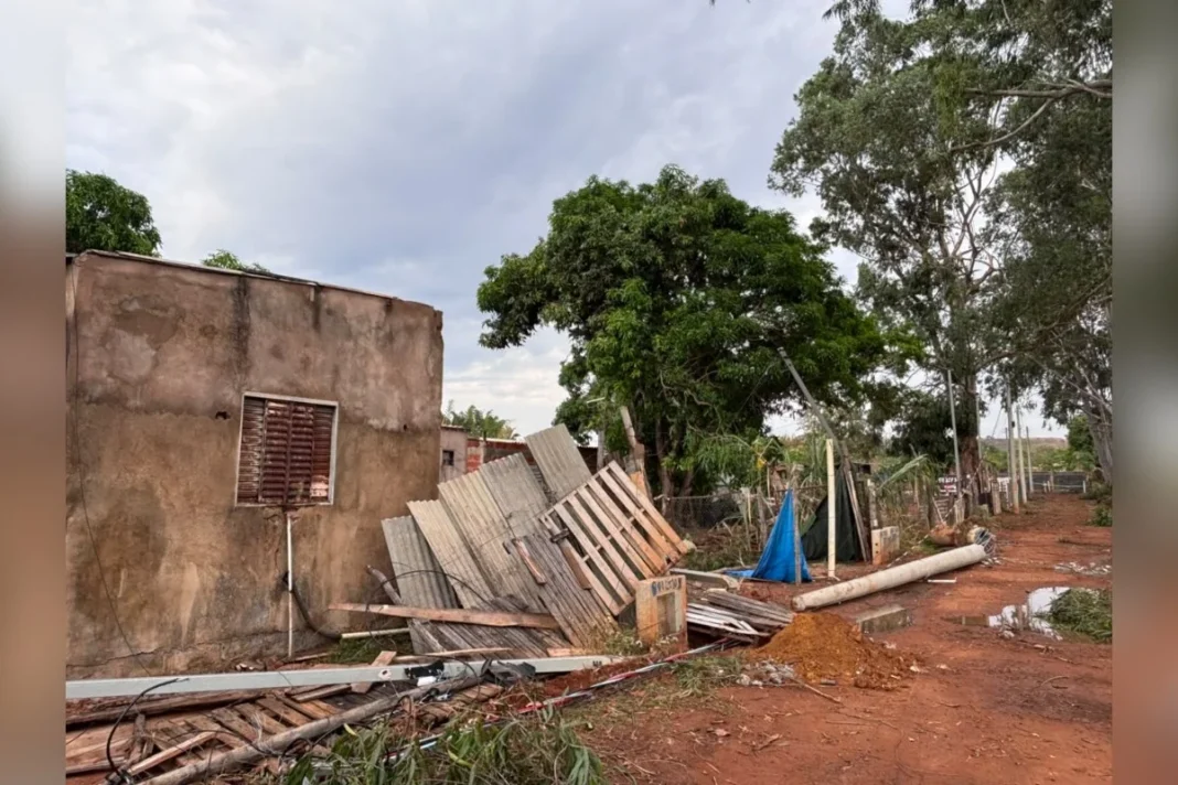 temporal-no-df:-26-familias-seguem-desabrigadas-apos-impacto-das-chuvas