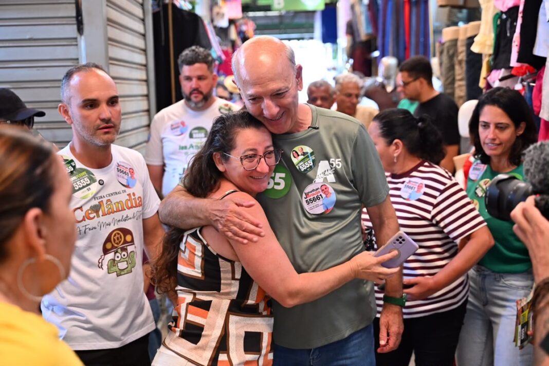 arruda-diz-que-pretende-dar-fim-a-licitacao-para-boxes-de-feiras-do-df