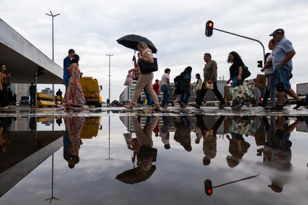 inmet-emite-alerta-amarelo-para-risco-de-tempestade-com-granizo-no-df