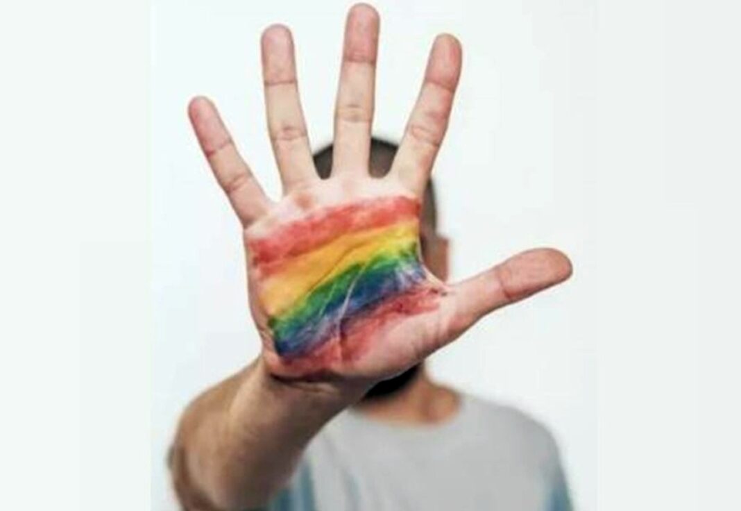 comissionado-de-ra-e-condenado-por-homofobia:-“o-tempo-do-viado-acabou”