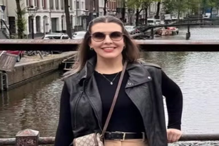 Médica é encontrada morta a facadas em apartamento ao lado do filho bebê