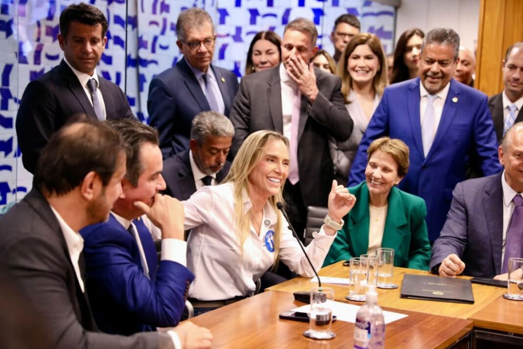 celina-leao-confirma-apoio-a-flavio-bolsonaro:-“consolidar-os-indecisos”