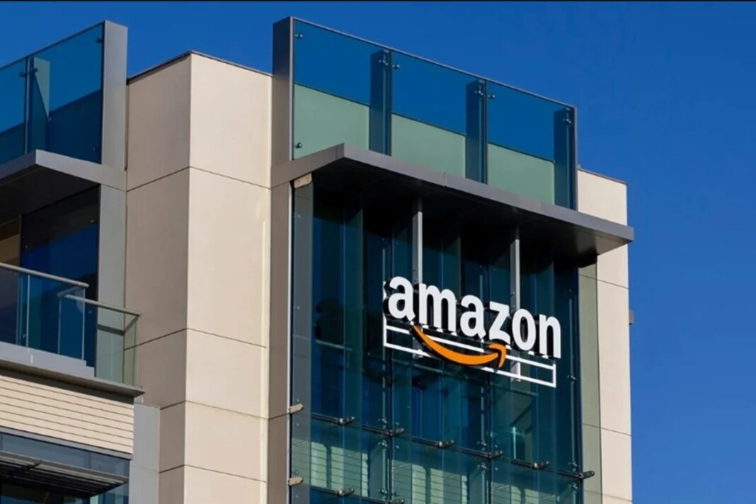 justica-proibe-amazon-de-manter-funcionarios-em-pe-por-ate-12-horas