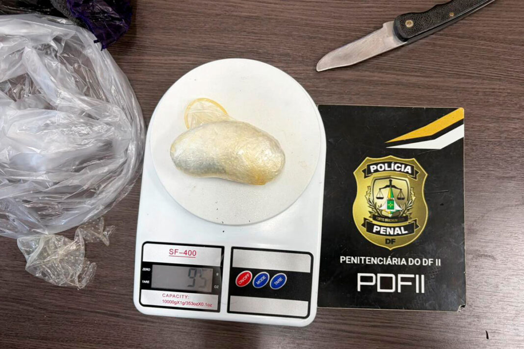 diarista-e-presa-ao-entrar-na-papuda-com-r$-55-mil-em-maconha-na-vagina