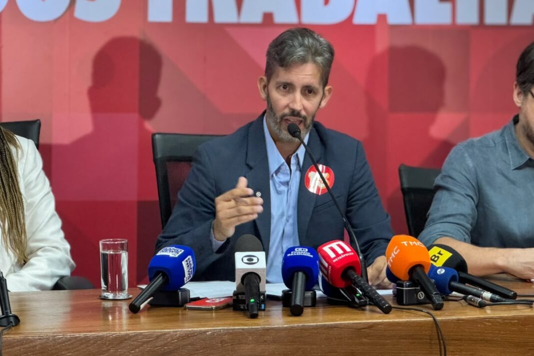 grass-apresenta-powerpoint-com-acusacoes-e-cobrancas-contra-celina-leao