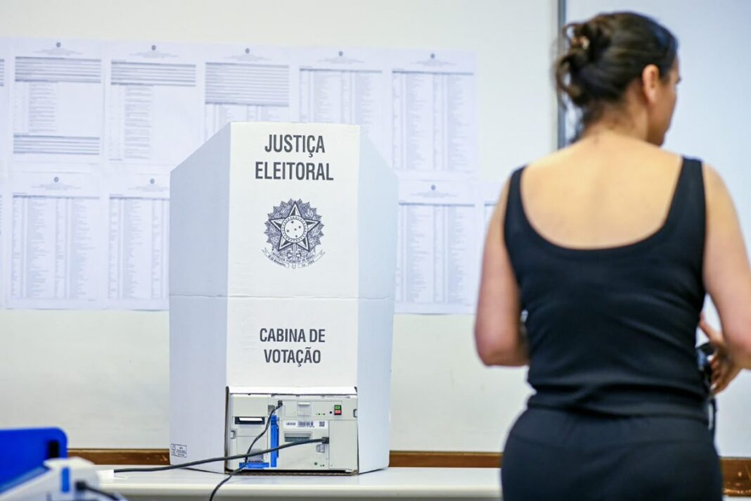 eleitor-deve-levar-41-segundos-para-votar-no-segundo-turno,-preve-tre-df
