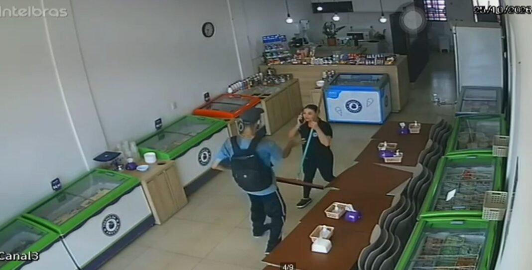 funcionaria-evita-estupro,-toma-faca-de-agressor-e-o-mata-em-sorveteria