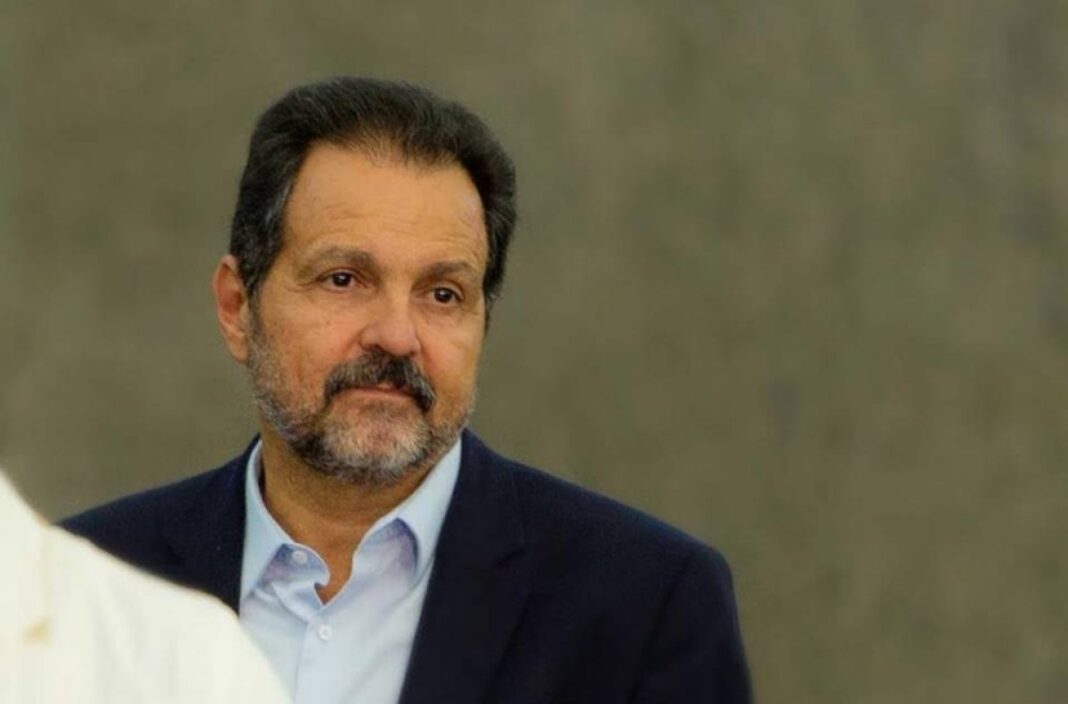 “brasil-merece-respostas”,-afirma-agnelo-queiroz-apos-flavio-deixar-o-pais