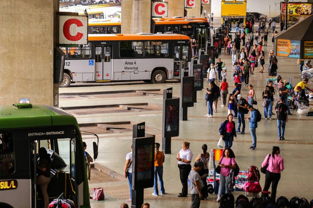 finados:-transporte-publico-tera-reforco-na-proxima-segunda-(2/11)